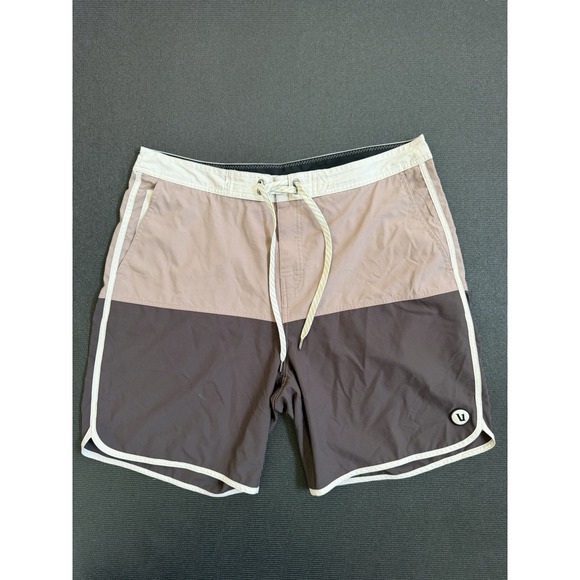 Vuori Other - Vuori Cruise Board shorts V314 Brown Tropical Mens Size 34
